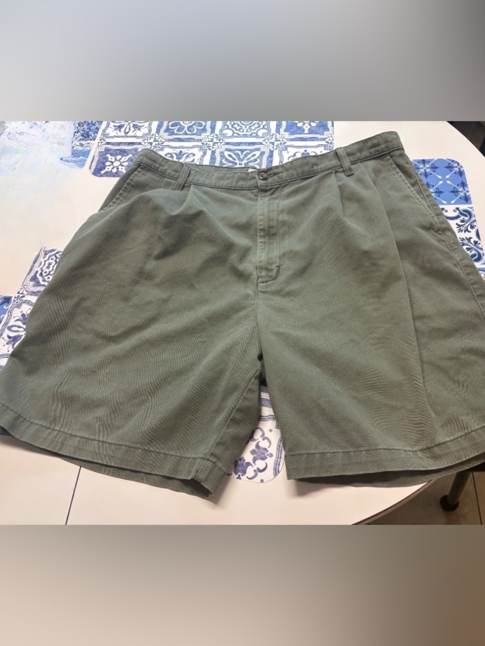 MENS DOCKERS KHAKI SHORTS 20” WAIST